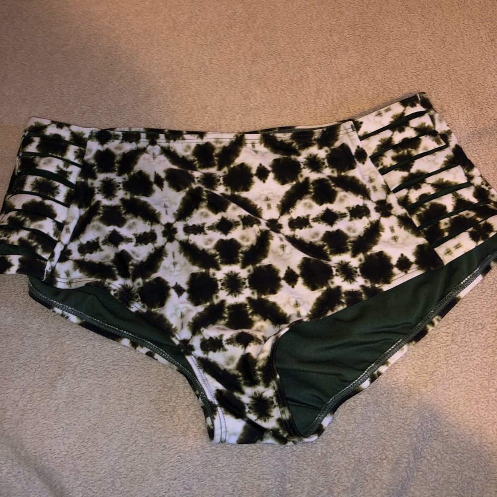 ☀️ tie dye bikini bottoms